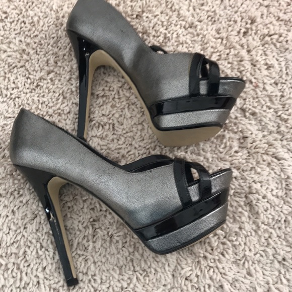 Hematite and black latex open toe with crisscross Black latex, Platform heels - Picture 5 of 17